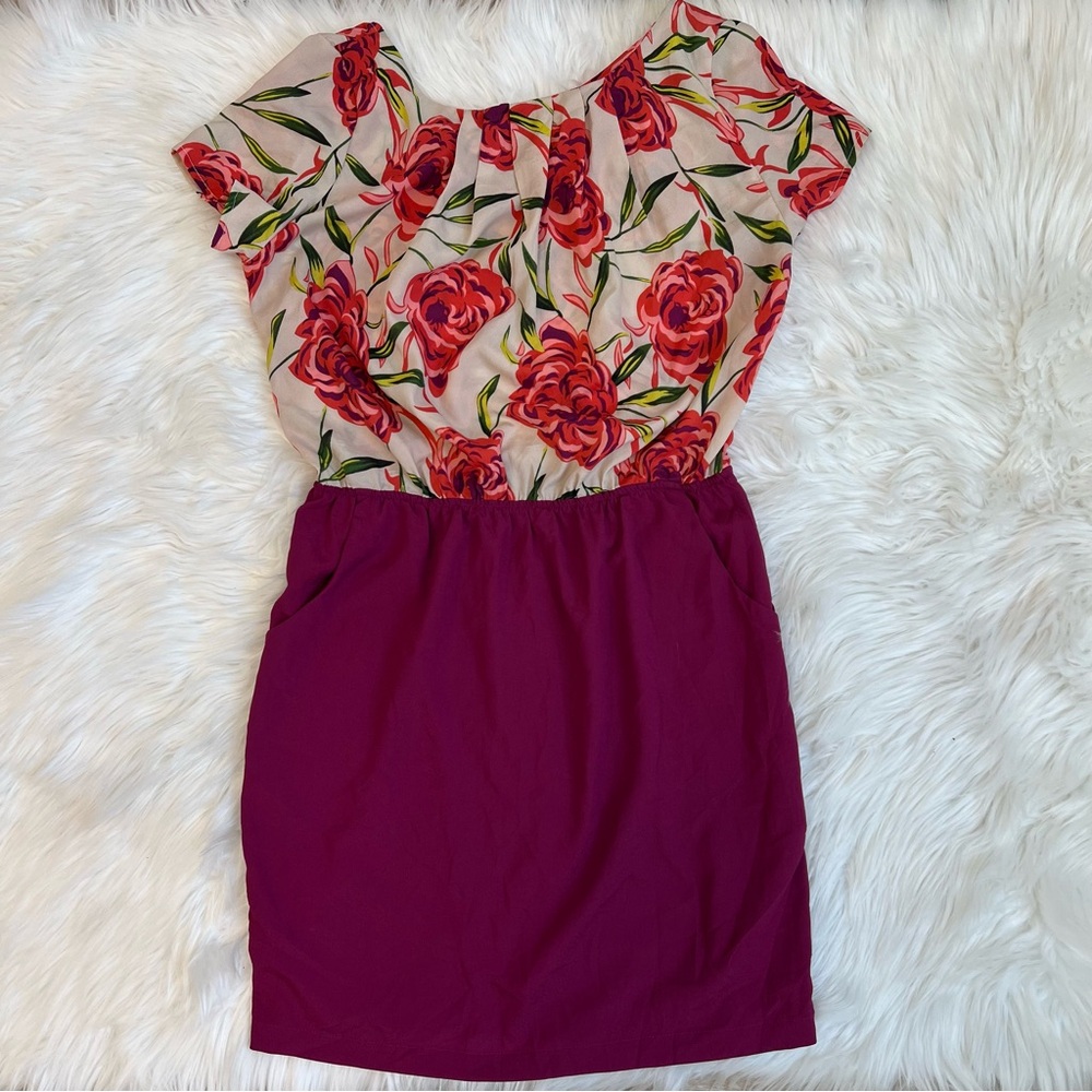 NWT‎ Francesca's Floral Dress